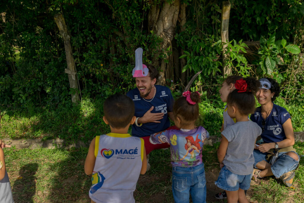 Atividade lúdica em escola pública de Magé durante Projeto do Mangue ao Mar (2)
