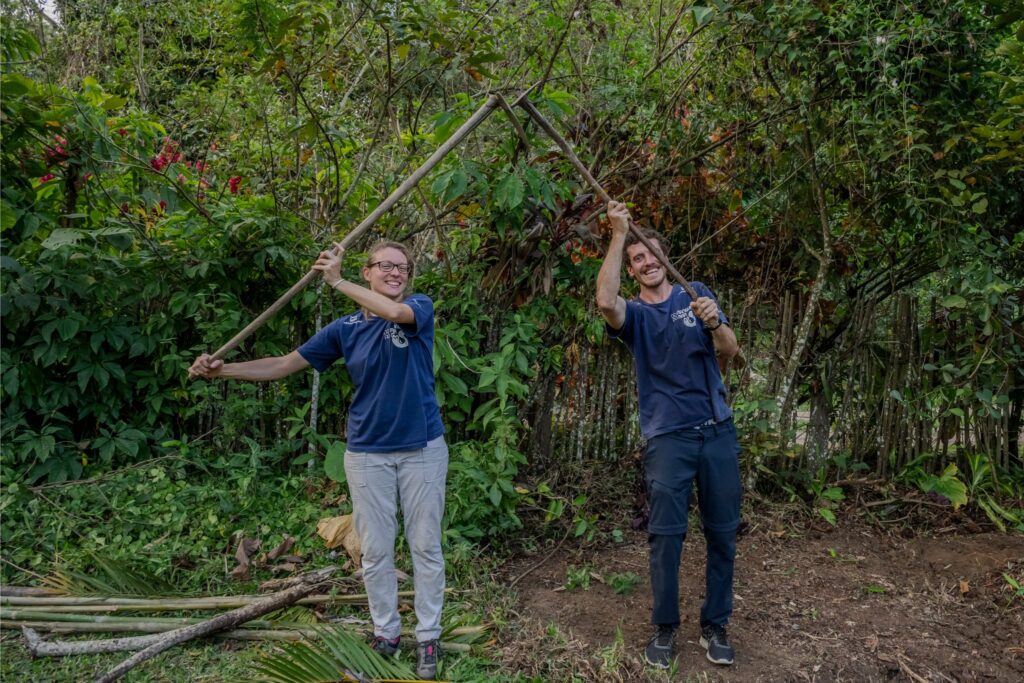 O educador ambiental Breno Mil-homens destaca que a horta comunitária do Quilombo do Feital será mais do que um local de cultivo.